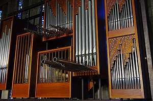 Rottenburg (Neckar), Krönungskirche Maria Königin, Orgel (3).jpg