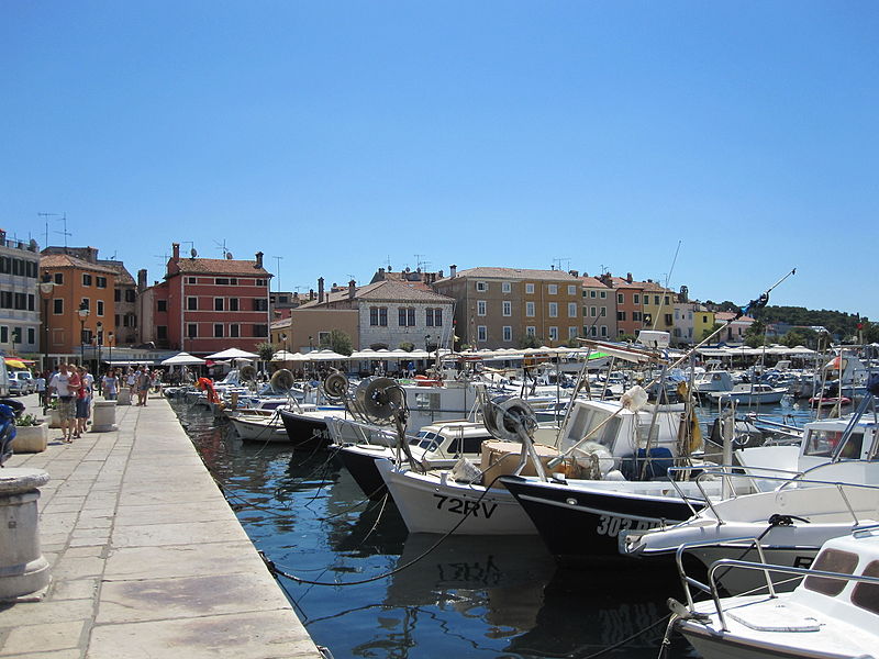 File:Rovinj harbour 2.jpg