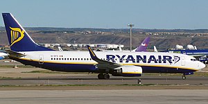 Ryanair B737-800 EI-EFG MAD.jpg