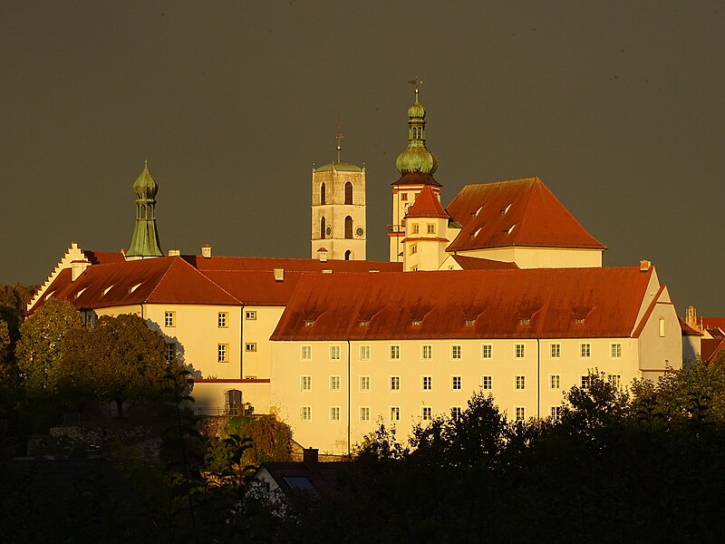 File:Schloss Sulzbach.jpg