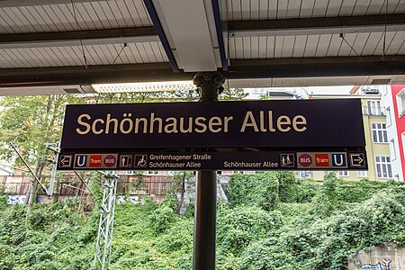 Schönhauser Allee U-Bahnhof S-Bahn Berlin 6D2B9353.jpg