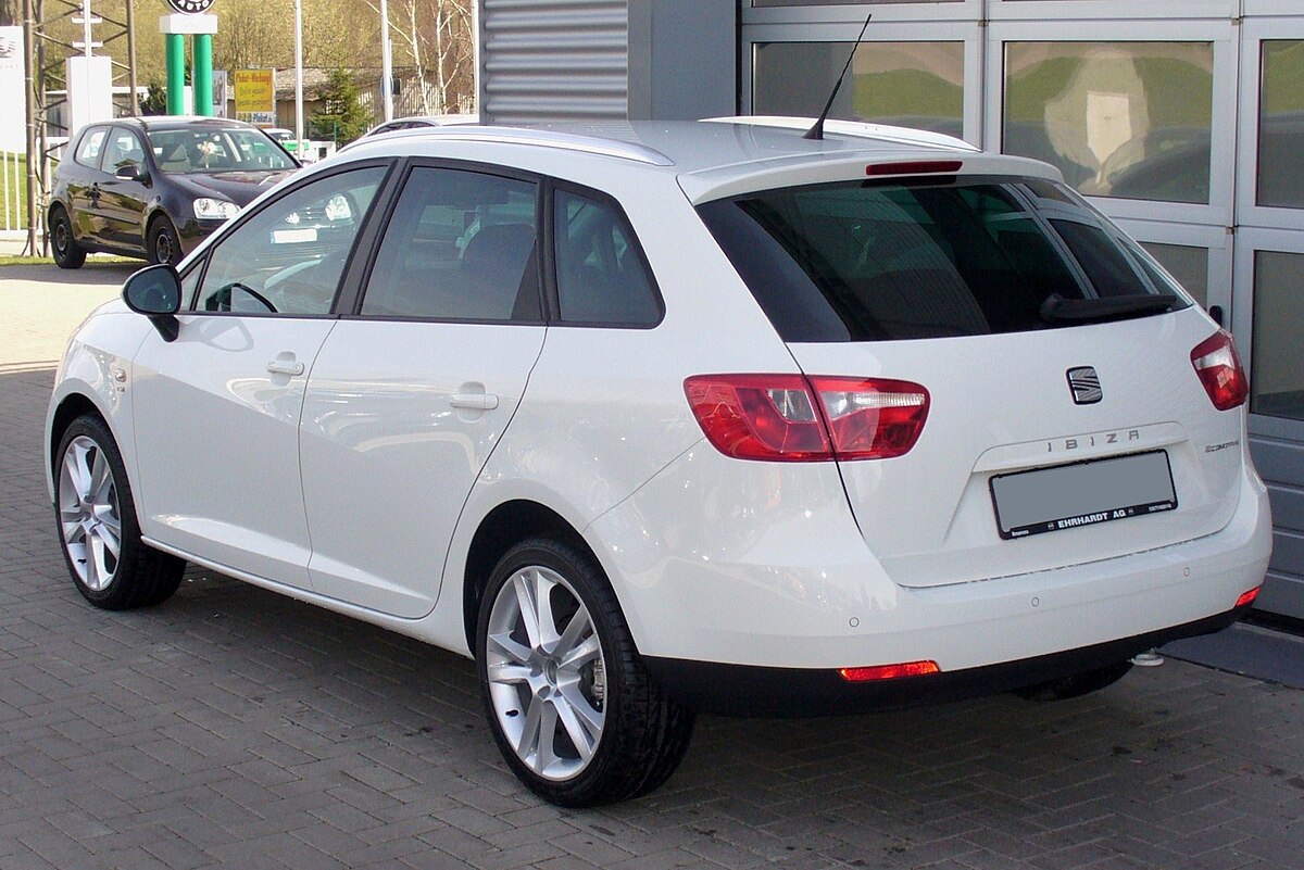 File:Seat Ibiza 6J SC Style Candyweiß.JPG - Wikipedia