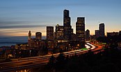 La Skyline de Seattle (États-Unis). (définition réelle 4 013 × 2 405)