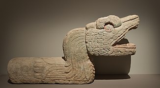 Serpent à plumes Chichen Itza.jpg