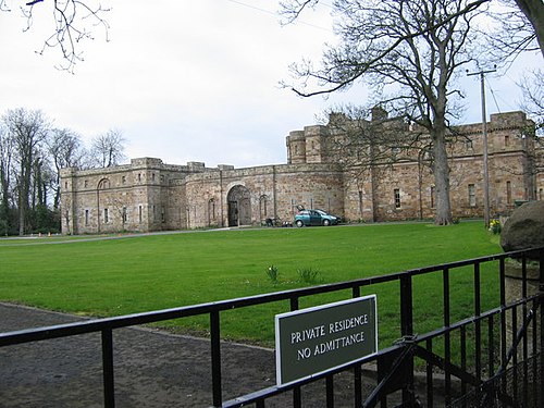 Seton House from Seton Collegiate Church grounds - geograph.org.uk - 920725.jpg