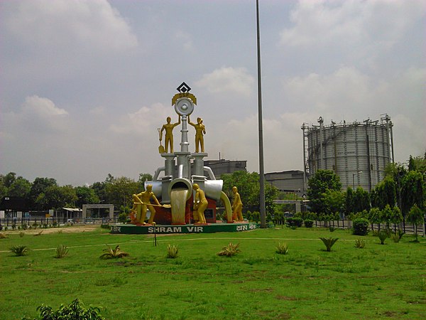 Image: Shram Vir Statue, Durgapur Steel Plant   panoramio (1)