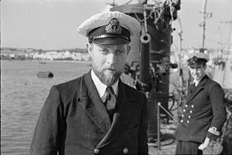 Lt H B Turner RN, commanding officer of HMS Unrivalled, Malta, 26-28 January 1943 (IWM A14488) Sidelights on the Submarine Service. 26, 27 and 28 January 1943, Malta. A14488.jpg