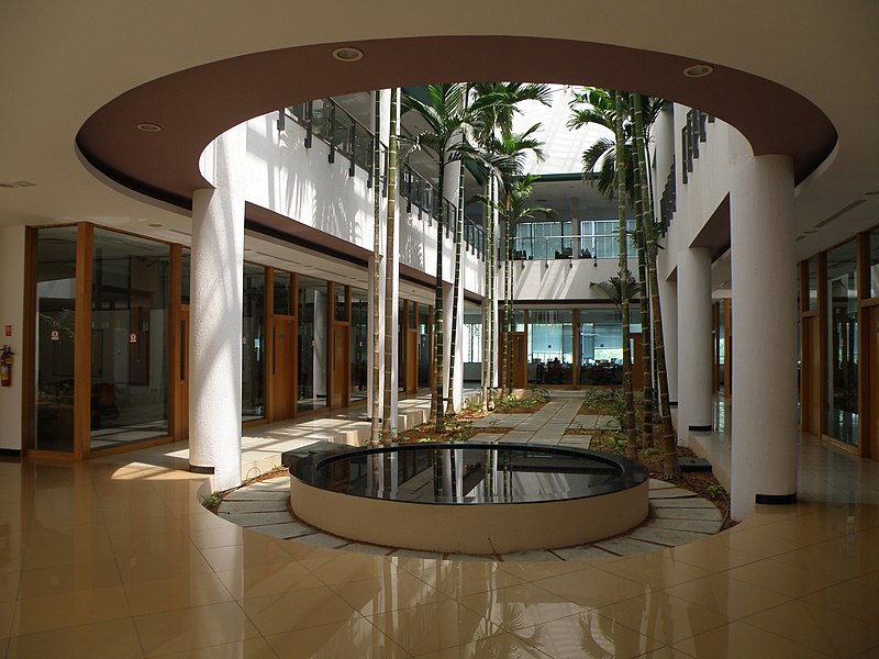 File:Skylit area with greenery in Infosys Leadership Institute, Infosys Mysore.JPG