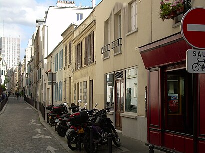 Comment aller à Rue Des Solitaires en transport en commun - A propos de cet endroit