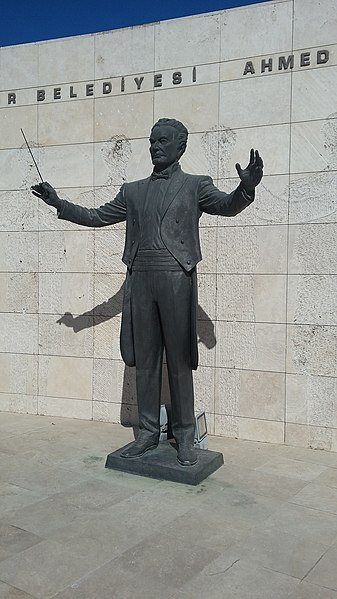 File:Statue of Ahmet Adnan Saygun at AASSM.jpg