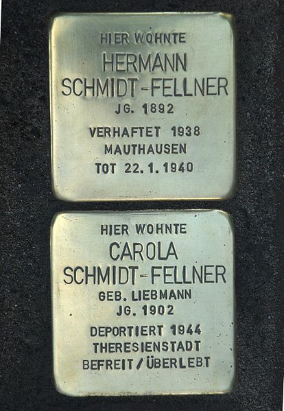 File:Stolpersteine Marienstr 9.jpg