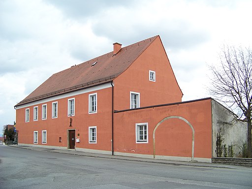 Straubing-Alburger-Hauptstraße-21-Pfarrhaus