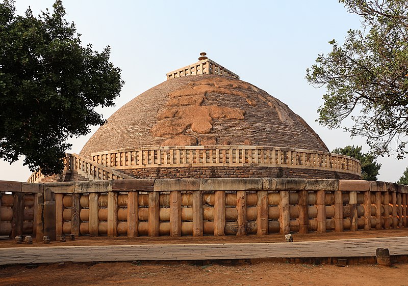 File:Stupa 1, Sanchi 01.jpg