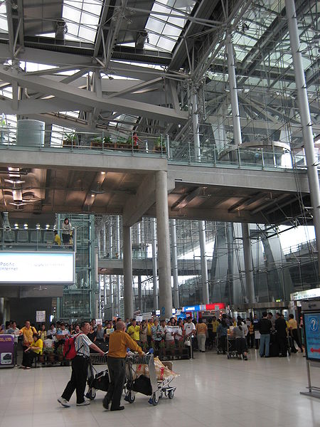 ไฟล์:Suvarnabhumi Airport, Arrival Hall 2.JPG