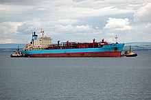 Fully refrigerated ship LPG/C Maersk Houston Tanker and tugs - geograph.org.uk - 879774.jpg