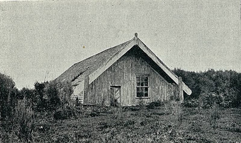 File:Te kootis deserted prayer house at te awahou, rotorua.jpg