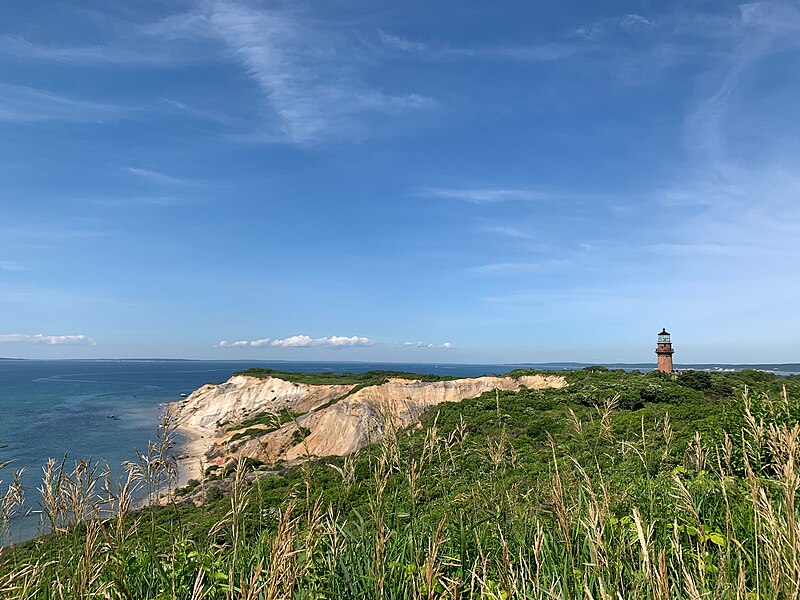 File:The Clay Cliffs of Aquinnah and the Gay Head Lighthouse.jpg