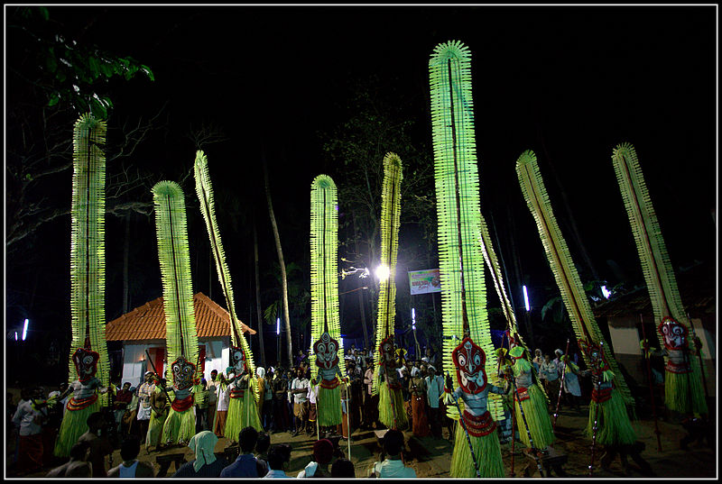 File:Theyyam 1-IMG 8172-001 by Joseph Lazer.jpg