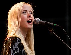 Tina Dico - Wikipedia