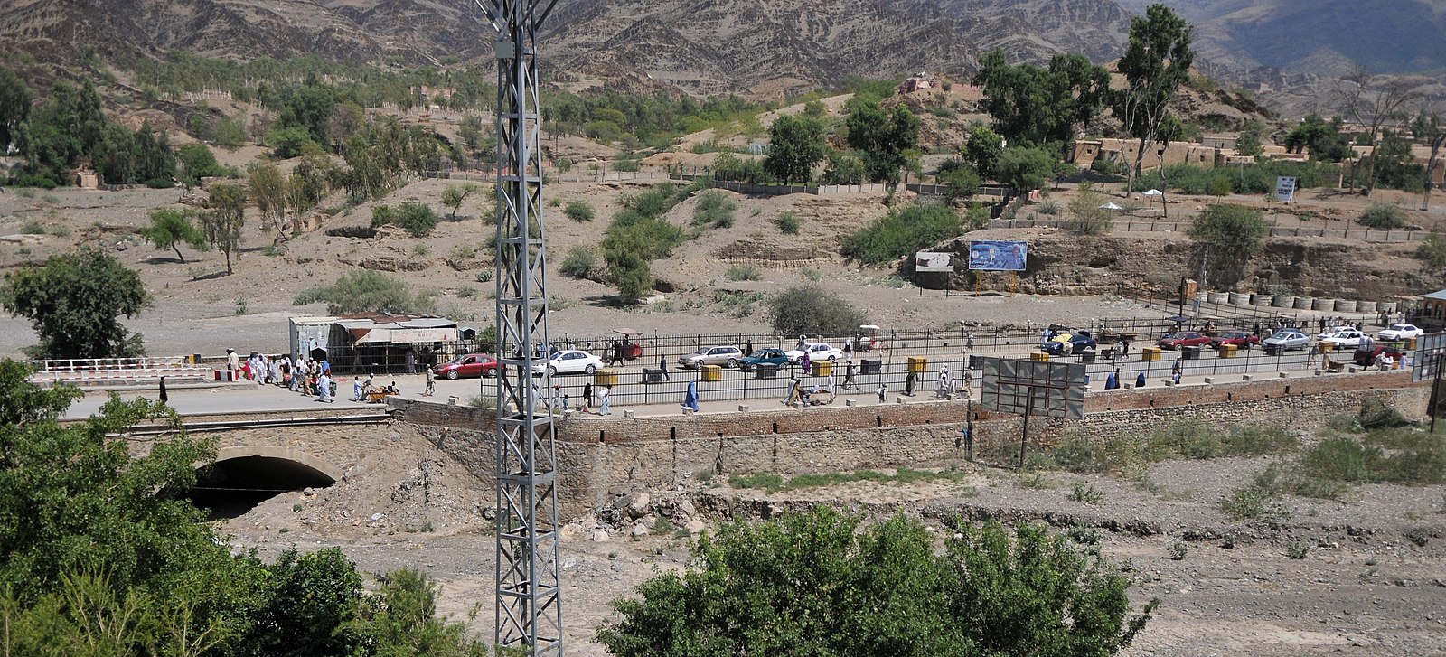 Main Afghanistan-Pakistan Border Crossing Closed post image