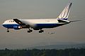 United Airlines Boeing 767-322ER, N643UA@ZRH,22.08.2008-527ah - Flickr - Aero Icarus.jpg