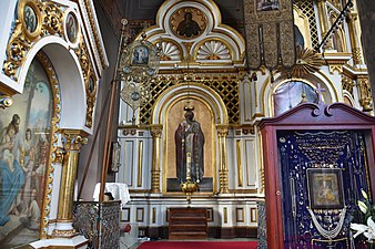 Uspenski Russian Orthodox Cathedral, Helsinki, 1868 (3) (36642990886).jpg