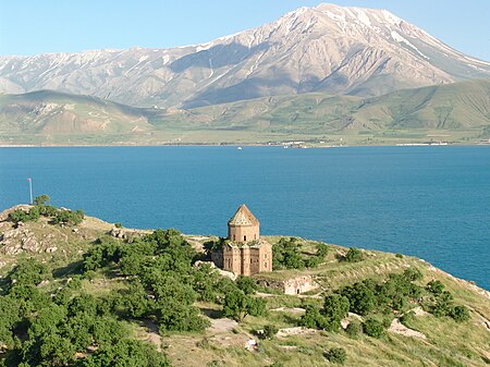 Sainte-Croix, monastère d'Aghtamar sur le lac de Van.