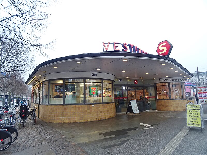 File:Vesterport Station 17.jpg