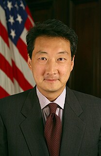 <span class="mw-page-title-main">Victor Cha</span> American presidential advisor (born 1960)