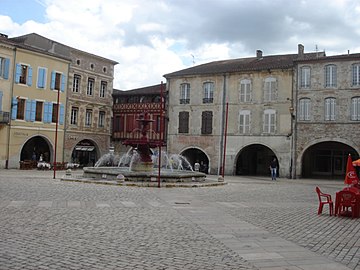 Place des Cornières.