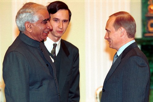 Singh with Russian Prime Minister Vladimir Putin in 2000.