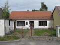 Čeština: Malý domek ve Vrbičanech. Okres Litoměřice, Česká republika. English: Small house in Vrbičany village, Litoměřice District, Czech Republic.