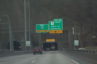 <span class="mw-page-title-main">Wheeling Tunnel</span> Tunnel in Wheeling, West Virginia, US