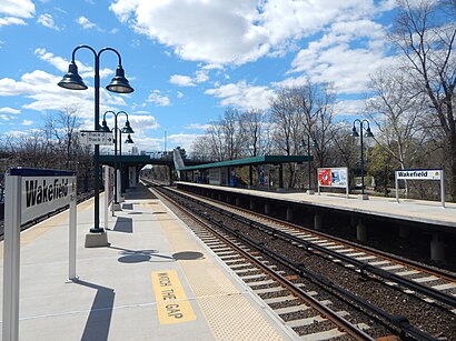 How to get to Wakefield Station Metro North with public transit - About the place