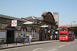 Stația Westbourne Park - geograph.org.uk - 794366.jpg