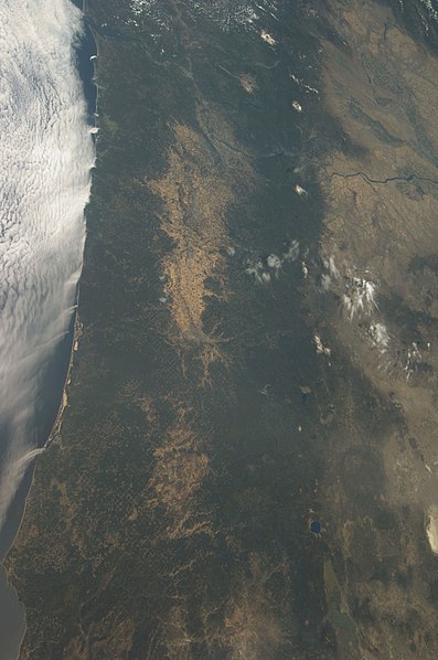 File:Western Oregon from ISS.jpg