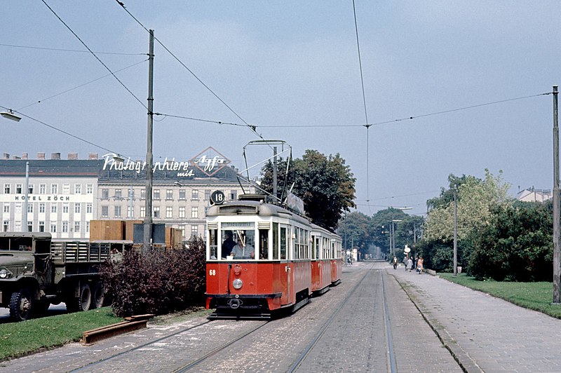 File:Wien-wiener-strassenbahnen-vor-50-1165297.jpg