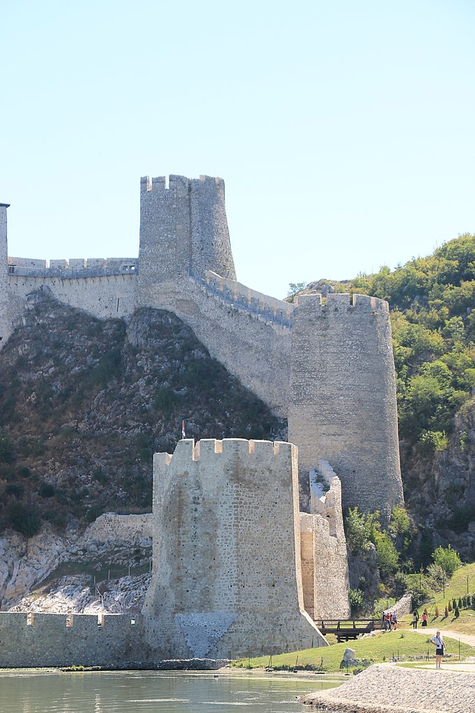 Golubac Fortress - Wikipedia