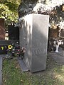 Կարո Հալաբյանի գերեզմանը Մոսկվայի Նովոդևիչե գերեզմանատանը