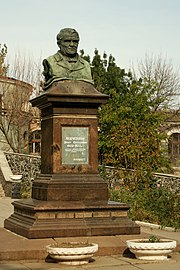 Пам’ятник лікарю Е. Андріївському.JPG