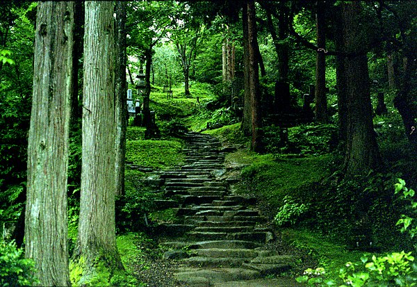 Uesugi Kenshin's grave at the Rinsen-ji temple, Jōetsu, Niigata