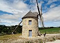 Le moulin à vent de Luzéoc (restauré).