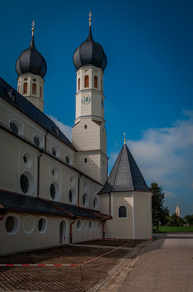 File:0708 09 10 - Bruckmuehl - Weihenlinden - Hl Dreifaltigkeit.jpg