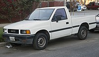 1990 Isuzu Pickup 2WD, front left.jpg