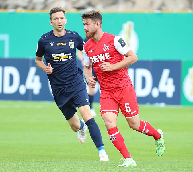 File:2021-08-08 FC Carl Zeiss Jena gegen 1. FC Köln (DFB-Pokal) by Sandro Halank–085.jpg