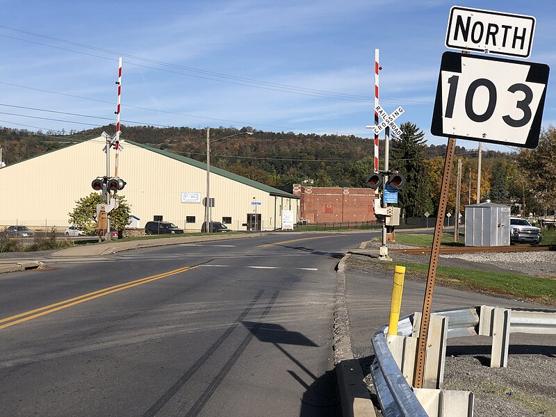 File:2021-10-28 10 09 20 View north along Pennsylvania State Route 103 (Belle Avenue) at Helen Street in Granville Township, Mifflin County, Pennsylvania.jpg