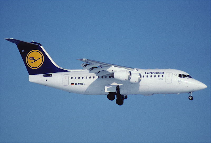 File:81bq - Lufthansa Cityline Avro RJ 85; D-AVRR@ZRH;27.01.2000 (5327362716).jpg