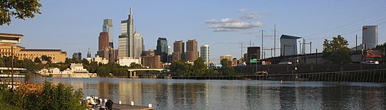 The Philadelphia skyline as seen from Boathouse Row in June 2019 (annotated version) A610, Philadelphia skyline from Boathouse Row, 2019.jpg