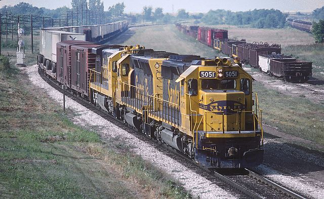 ATSF 5051, an EMD SD40-2, leads a train through Marceline, Missouri, in August 1983.