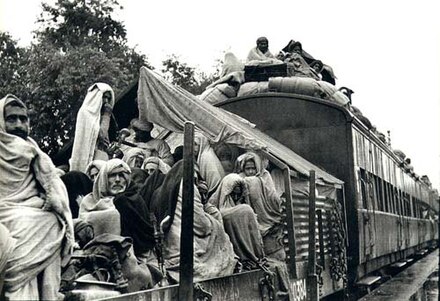 A train of Muslim refugees in India leaving for Pakistan